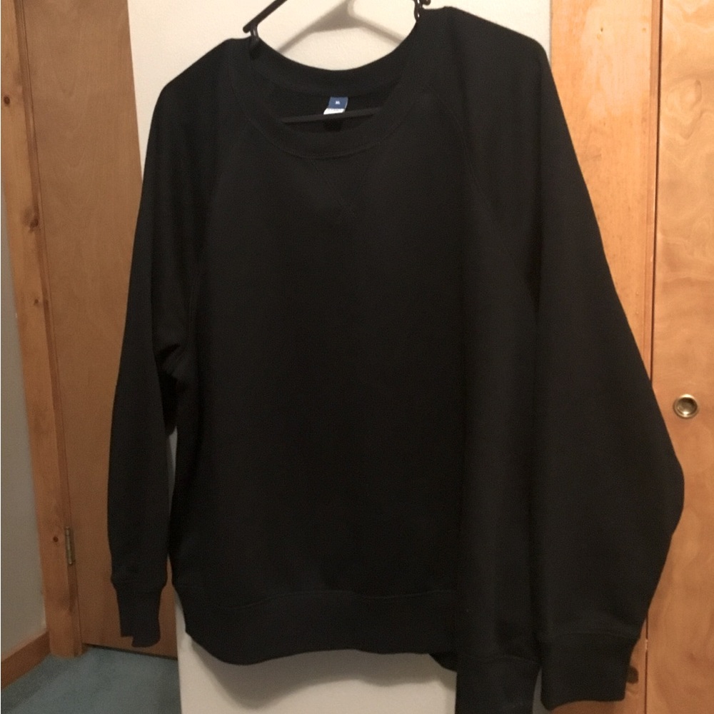 Old Navy black sweatshirt NWOT